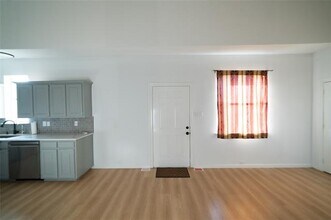 954 Lloyd's Rd in Little Elm, TX - Building Photo - Building Photo