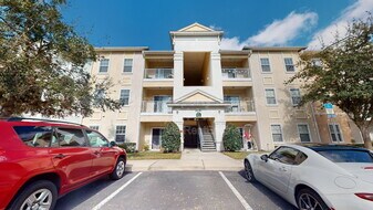 8241 Pelican Landing Rd in Jacksonville, FL - Building Photo