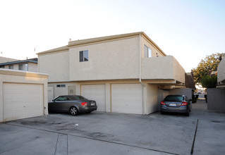 3591 Farquhar Ave in Los Alamitos, CA - Building Photo - Building Photo