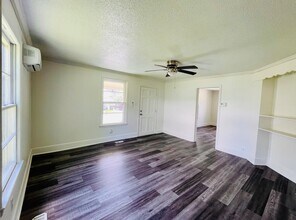 382 Wesley St in Spartanburg, SC - Building Photo - Building Photo