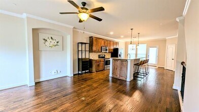 2500 Rockbrook Dr in Lewisville, TX - Building Photo - Building Photo