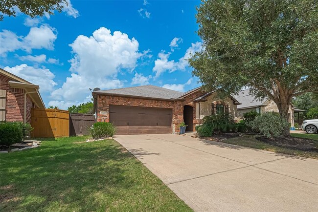 6142 Harmony Park Lane in Fulshear, TX - Building Photo - Building Photo