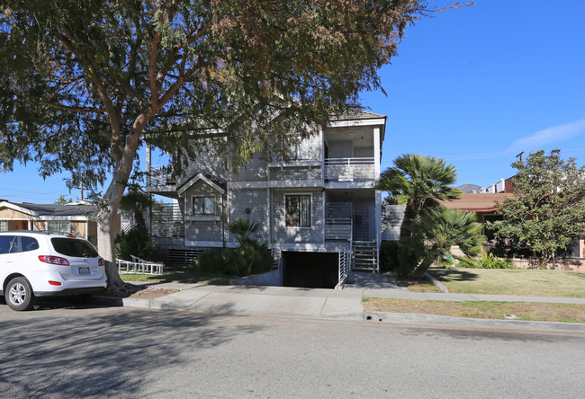 529 Alexander St in Glendale, CA - Foto de edificio - Building Photo