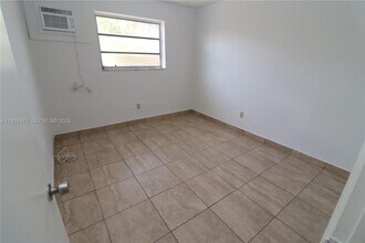 1828 NW 19th St in Miami, FL - Building Photo - Building Photo