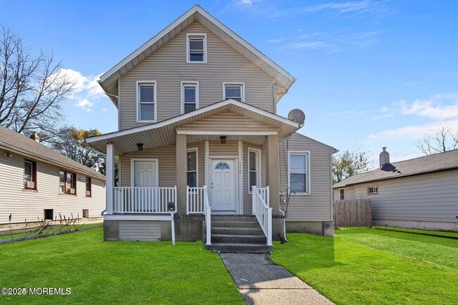 property at 118 Joline Ave