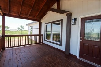 120 Blue Quail St in Dale, TX - Building Photo - Building Photo
