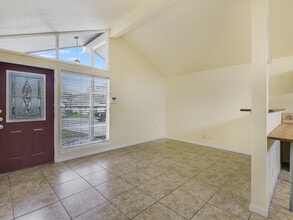 227 Shin Oak Dr in Live Oak, TX - Building Photo - Building Photo