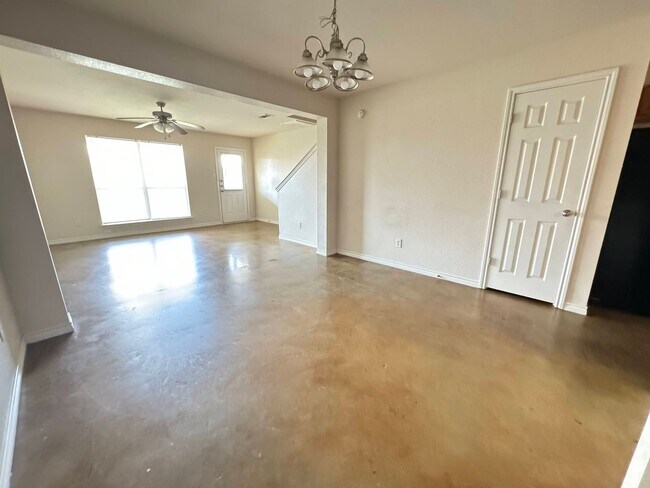 4002 Cambridge Dr in Killeen, TX - Building Photo - Building Photo