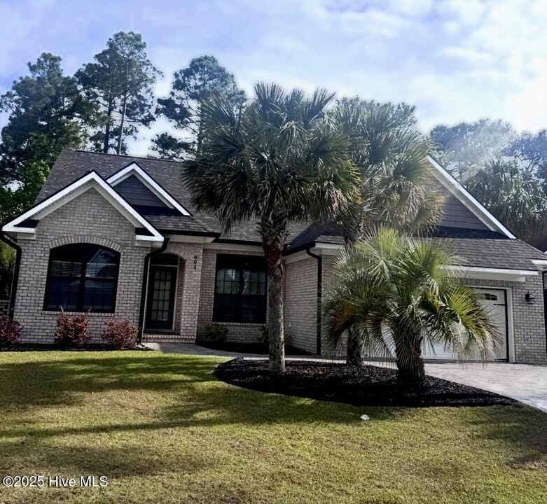 604 Creekway Cir SE in Bolivia, NC - Building Photo