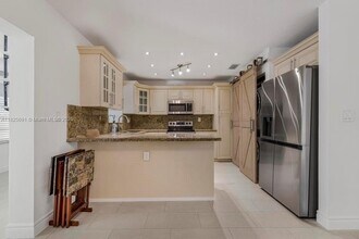 5850 SW 149th Ave in Miami, FL - Building Photo - Building Photo