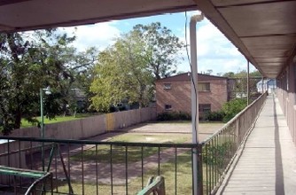 Spring Valley Apartments in Houston, TX - Building Photo - Building Photo