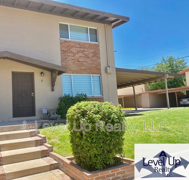 property at 965 N Venice Ave