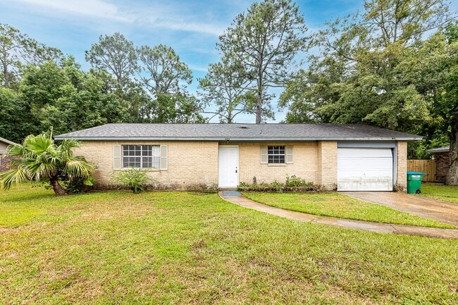 property at 2013 Dartmouth Dr