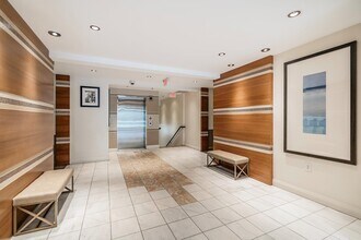 30 Freedom Way in Jersey City, NJ - Building Photo - Building Photo