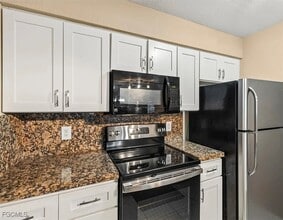 3419 Winkler Ave in Ft. Myers, FL - Building Photo - Building Photo