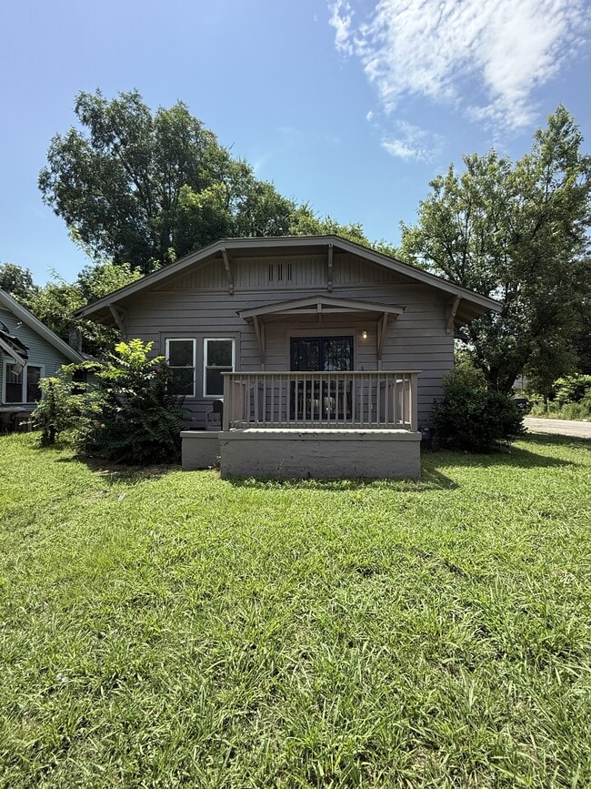 property at 1031 Cotton Ave SW