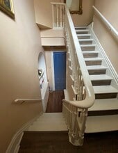 124 E Oak St, Unit 4 in Louisville, KY - Building Photo - Building Photo