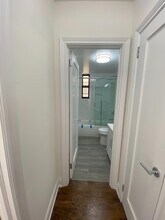 25 W 68th St, Unit PHE in New York, NY - Foto de edificio - Building Photo