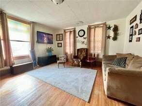 528 Germania St in Eau Claire, WI - Building Photo - Building Photo