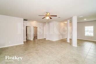 131 Whitetail Pass in San Antonio, TX - Building Photo - Building Photo