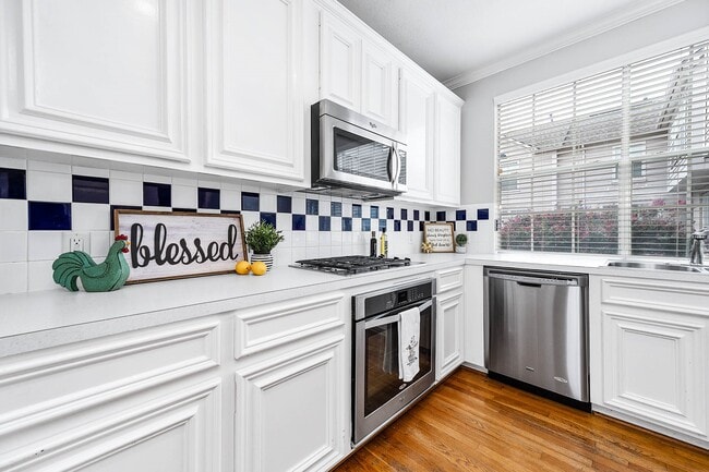 property at 1422 Crocker St