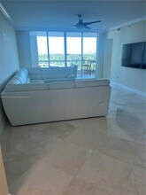 411 N New River Dr E in Fort Lauderdale, FL - Building Photo - Building Photo