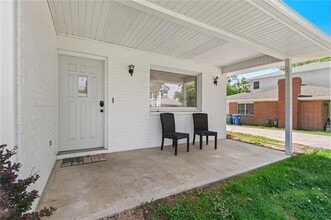 1604 Oakwood Ave in Bentonville, AR - Building Photo - Building Photo