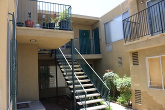 49th Street Villas in San Diego, CA - Foto de edificio - Building Photo