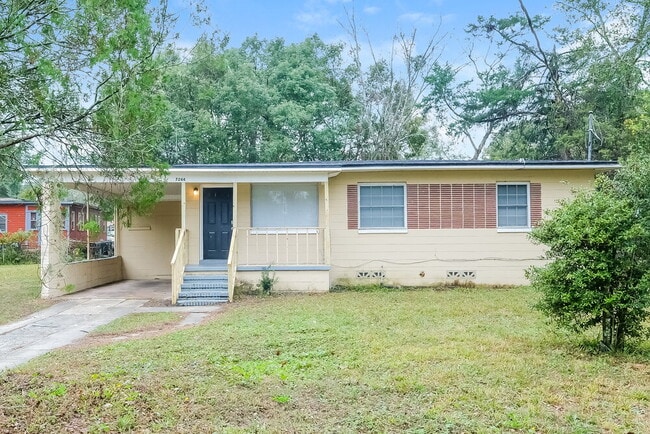 property at 7244 Rhode Island Dr E