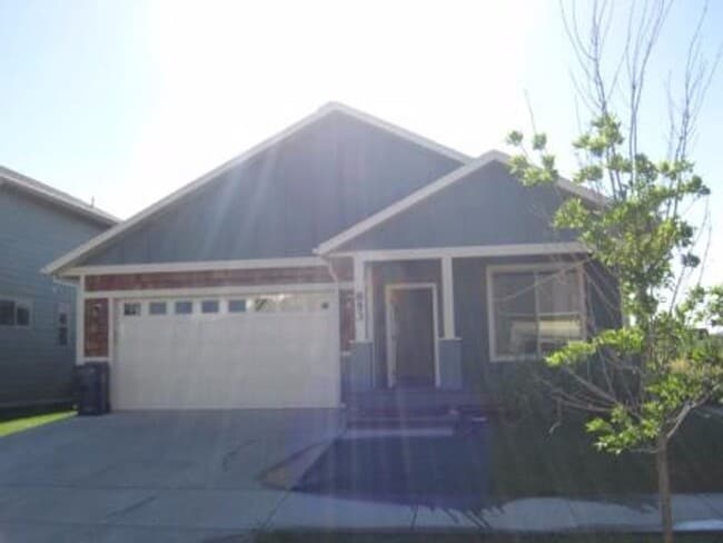 property at 853 Jardine Ave