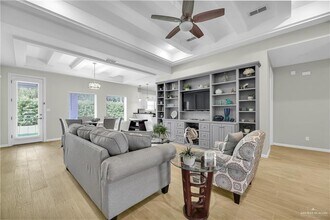 37 Providence Ave in McAllen, TX - Building Photo - Building Photo