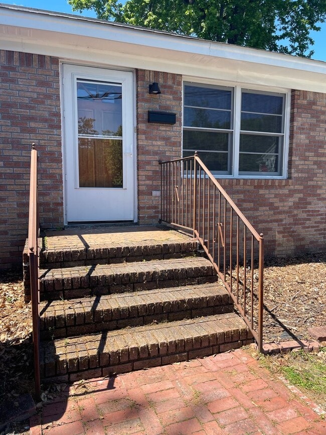 property at 302 S Marble St