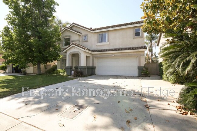 32127 Corte Bonilio in Temecula, CA - Foto de edificio - Building Photo