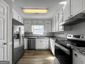 140 Landing Dr in Fayetteville, GA - Building Photo - Building Photo