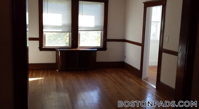 22 Commonwealth Terrace in Boston, MA - Building Photo - Building Photo