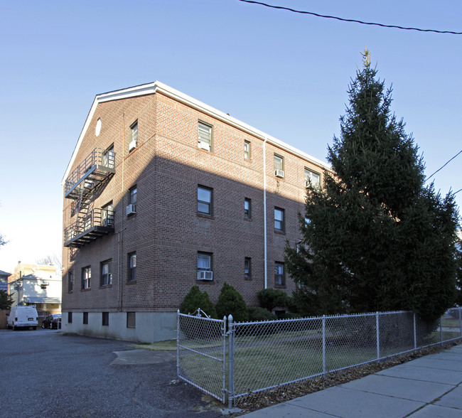 204 North St in Jersey City, NJ - Building Photo - Building Photo