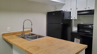 Willow Creek Apartments