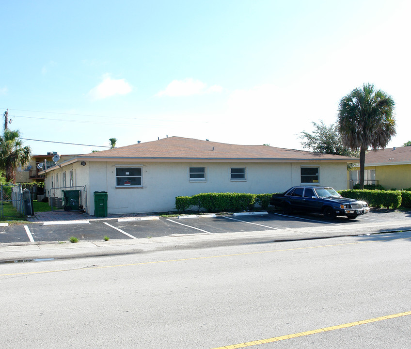 5701 NW 28th St in Fort Lauderdale, FL - Building Photo