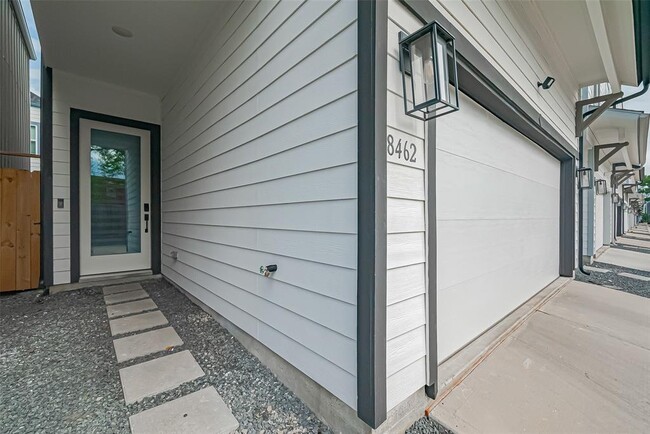 8462 Berry Grn Ln in Houston, TX - Building Photo - Building Photo