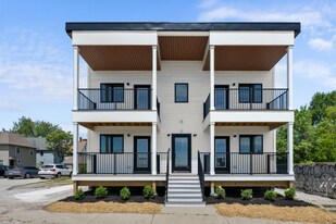 1295 Holmden Ave in Cleveland, OH - Building Photo