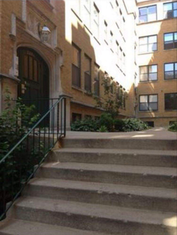 7201 S Yates Blvd-Unit -4B in Chicago, IL - Building Photo - Building Photo