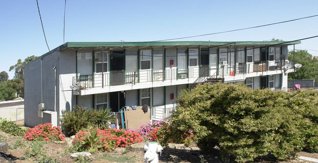 Dave Hill Apartments in Concord, CA - Building Photo - Building Photo