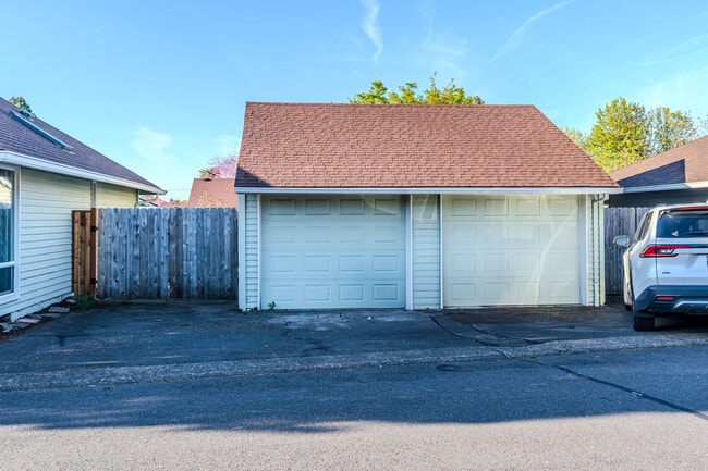 14225 SW Rocklynn Pl in Beaverton, OR - Building Photo - Building Photo
