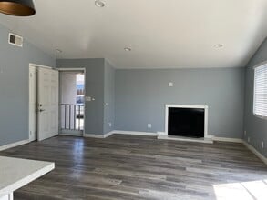 512 W Woodcrest Ave in Fullerton, CA - Building Photo - Building Photo