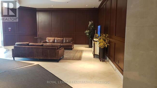 200-1200 Rideau St in Ottawa, ON - Building Photo - Building Photo