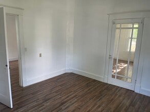 2515 Sanford Ave in Alton, IL - Building Photo - Building Photo
