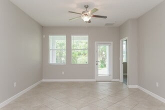 10167 Newminster Loop in Ruskin, FL - Building Photo - Building Photo