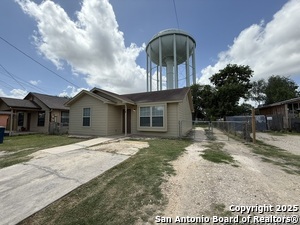property at 118 Drury Ln