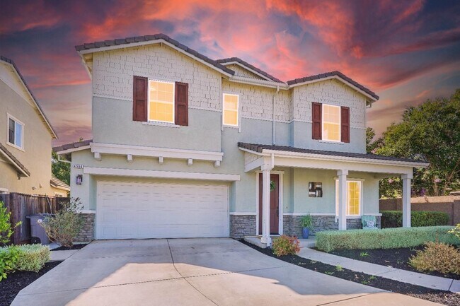 property at 4596 Alta Terra Rd