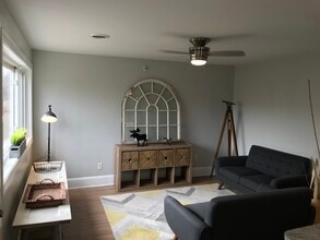 1427 Grogan Ave in Columbus, OH - Building Photo - Building Photo